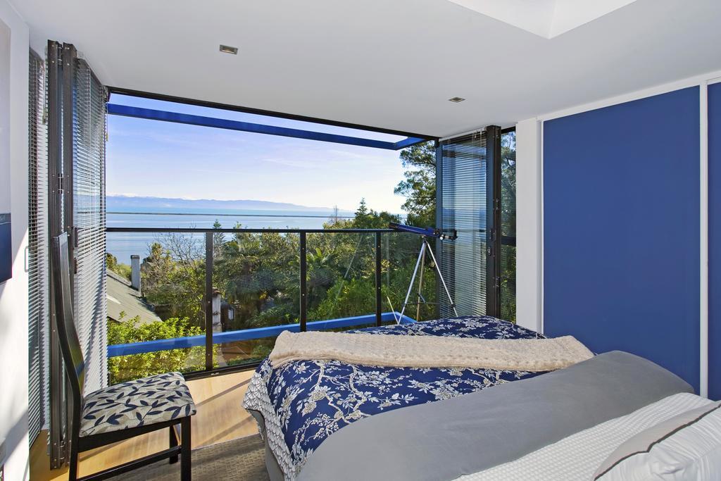 Апартаменты Coastal Escape Нельсон Номер фото