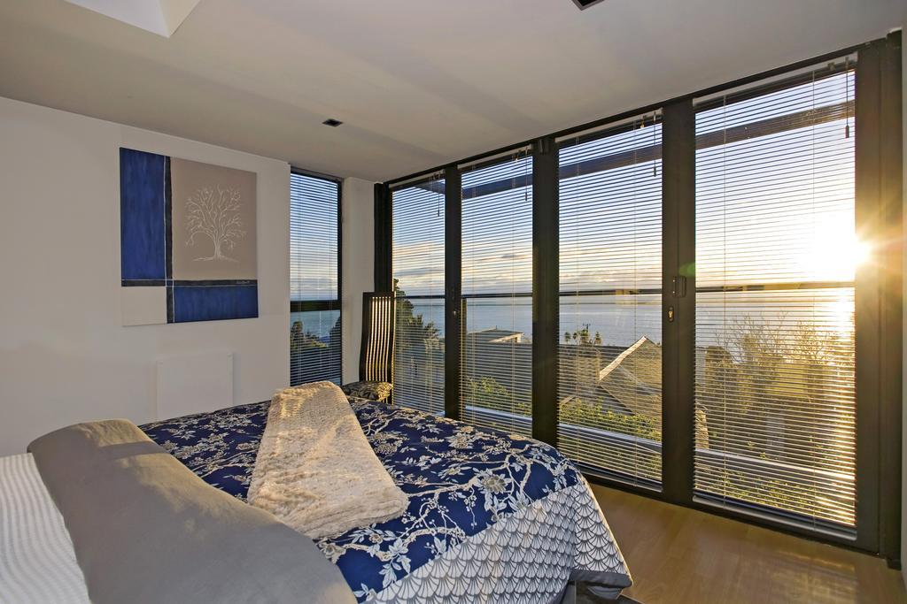Апартаменты Coastal Escape Нельсон Номер фото